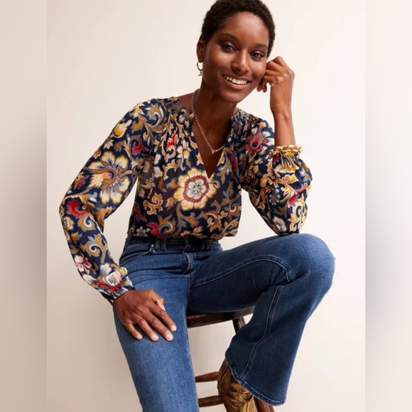 Boden Grace Top - Picture 2 of 5